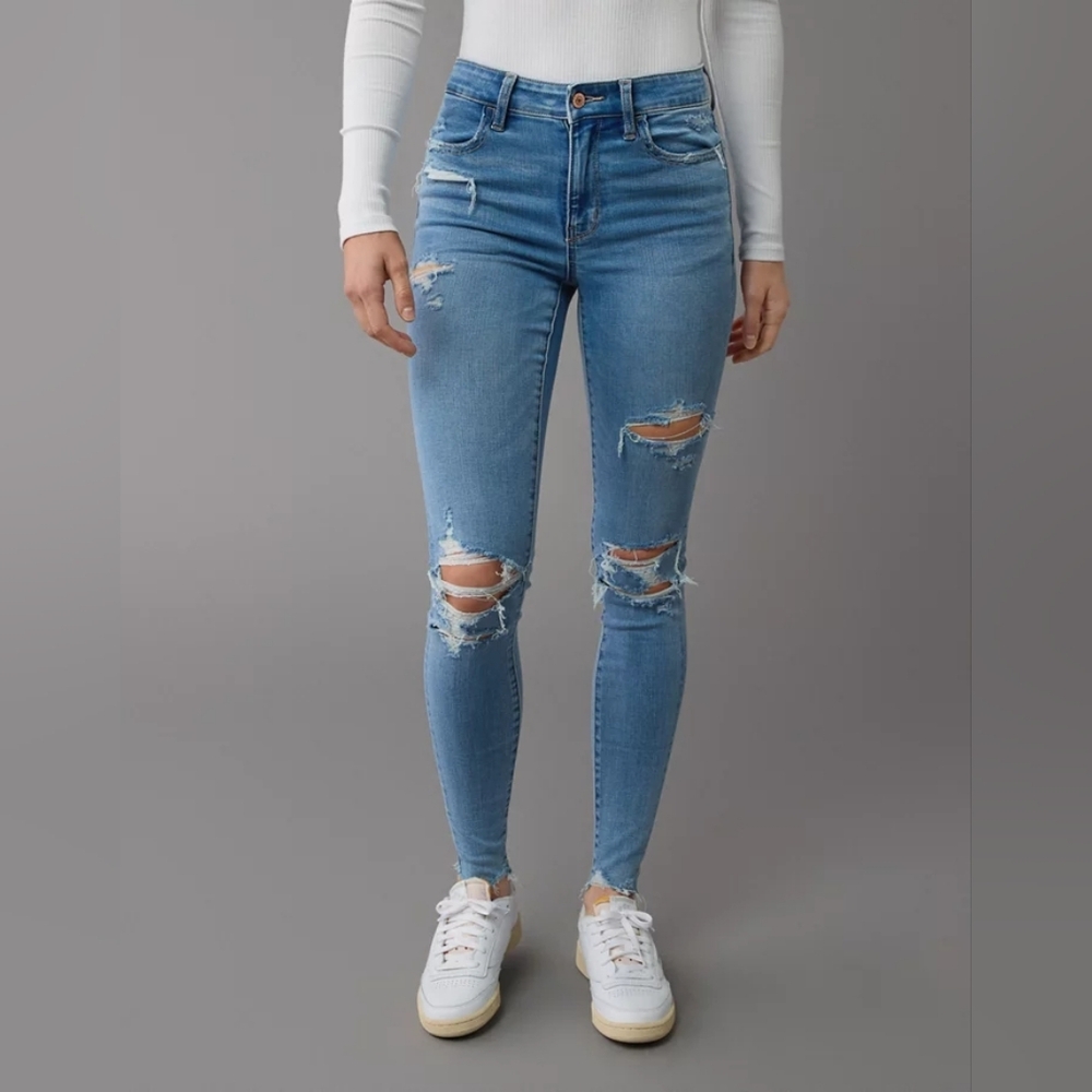 A&E High Rise Indigo Distressed Jegging 14R